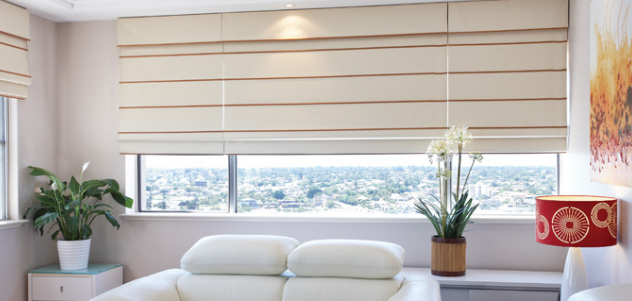 Roma Perdeleri ve Stor Perdeler: Sizin İçin Hangisi Doğru?