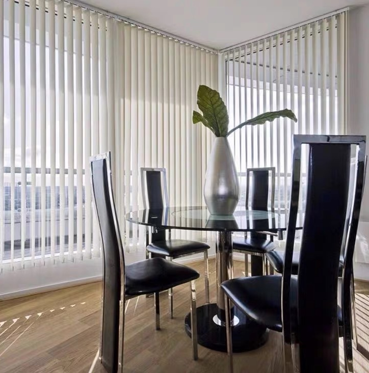 Dikey Panjurlarla Mahremiyet Yaratmak: Kapsamlı Bir Kılavuz