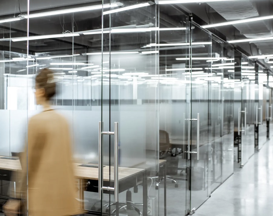 Akıllı Filmlerle Ofis Alanları Tasarlamak için 5 İlham Verici İpucu