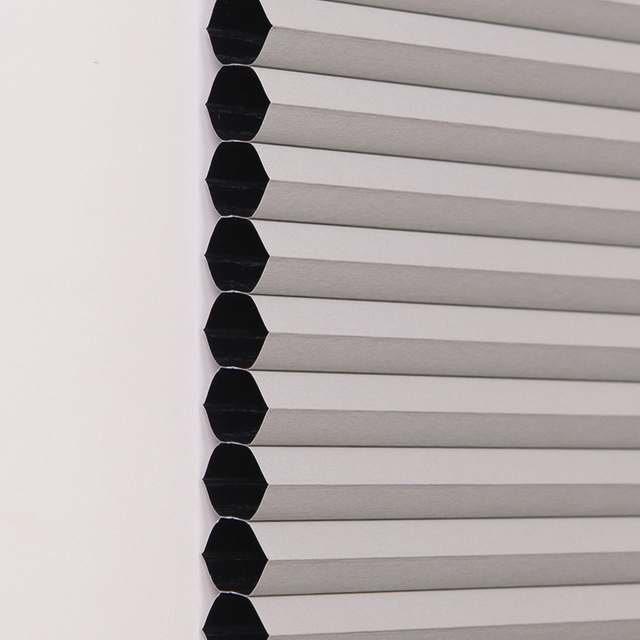 %100 Karartma Hücresel Gölgelik Kumaş