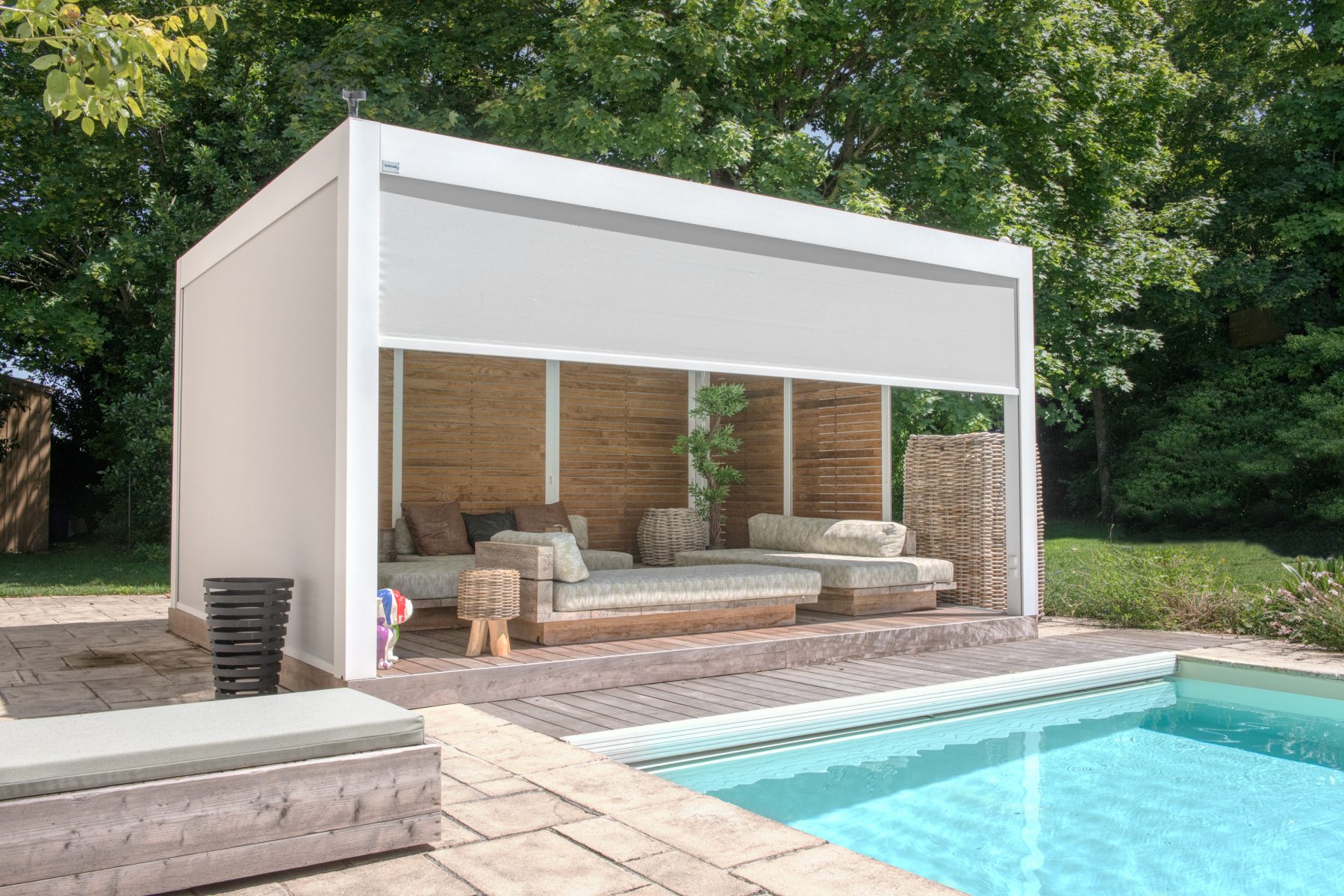 Verandanızı Stor Perdelerle Dönüştürün